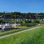 Сasa de vacaciones Wohnen Am Ufer Der Mosel In *