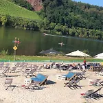 Feriehus Wohnen Am Ufer Der Mosel In Trier