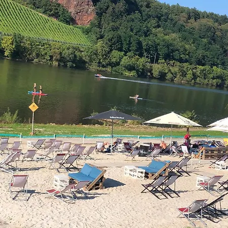 Semesterbostad Wohnen Am Ufer Der Mosel In Trier