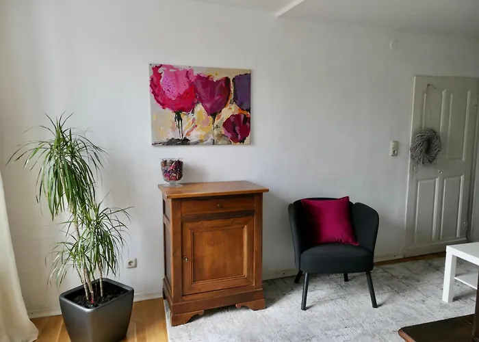 Wohnen Am Ufer Der Mosel In Trèves